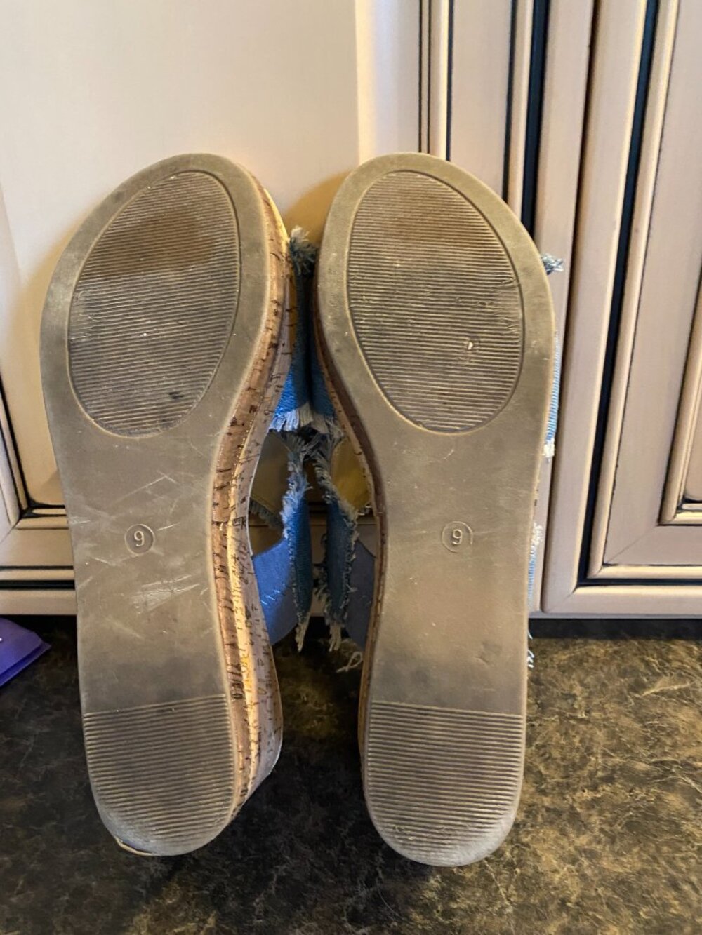 Comfort Brand Sandals made out of jean material, size 9 (K) - Picture 5 of 5